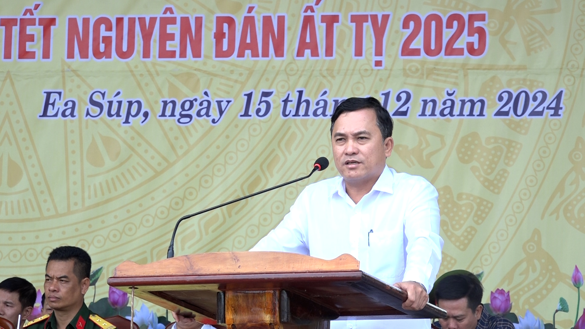 Ông Nguyễn Thanh Tuấn - Phó Chủ tịch Thưởng trực UBND huyện, Trưởng Ban chỉ đạo của huyện  phát biểu chỉ đạo